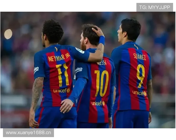 苏亚雷斯与本泽马：技术型中锋的战术角色与生涯路径对比