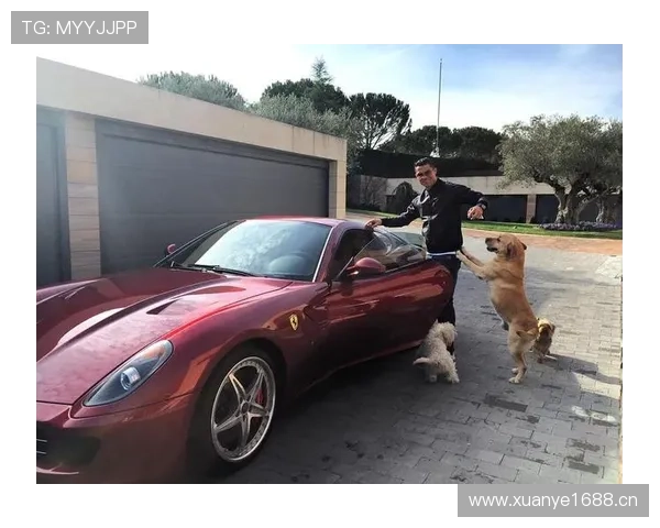 C罗开豪车送小狗出门，这奢侈生活跟普通人差太远了吧？